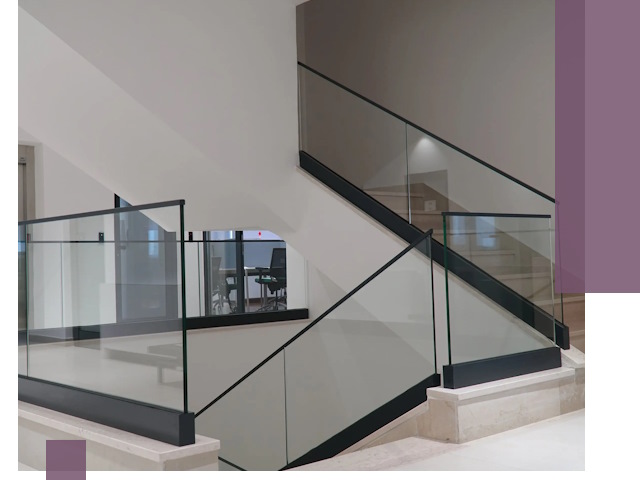 Стеклянные перила премиум-класса с установкой в Миассе