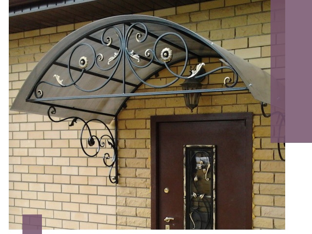 Изготовление козырьков из металла под ключ в Миассе